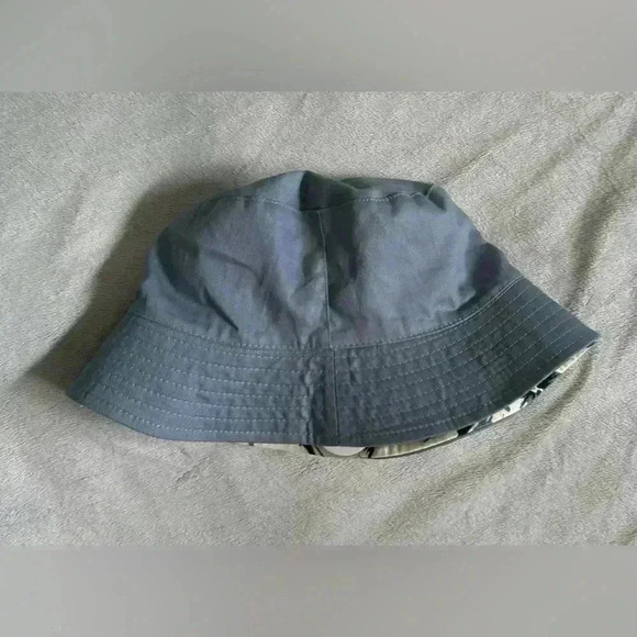 🆕Adult | Reversible Bucket Hat - Picture 3 of 11